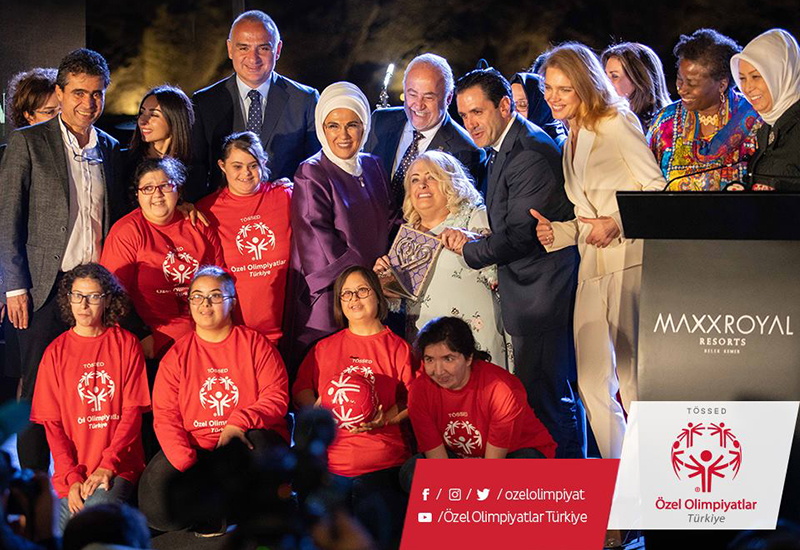 Dilek Sabancı, Honorary Chairwoman of Special Olympics Turkey, receives