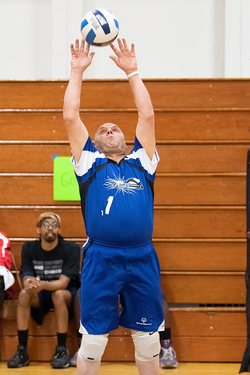 Kevin Brown playing volleyball.