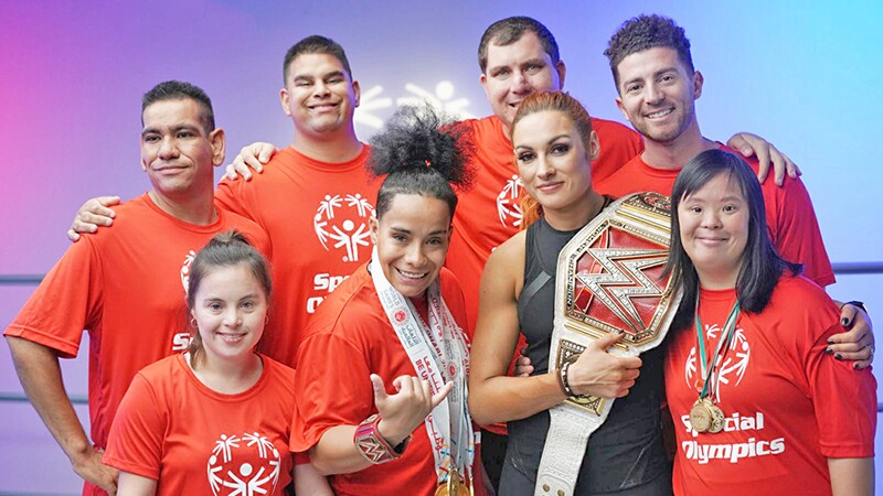 Entire School of Strength cast.