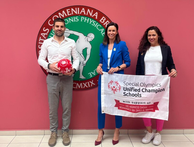 Partnerstvo s Univerzitou Komenského má za cieľ produkovať vysokokvalifikovaných školiteľov ovládajúcich angličtinu