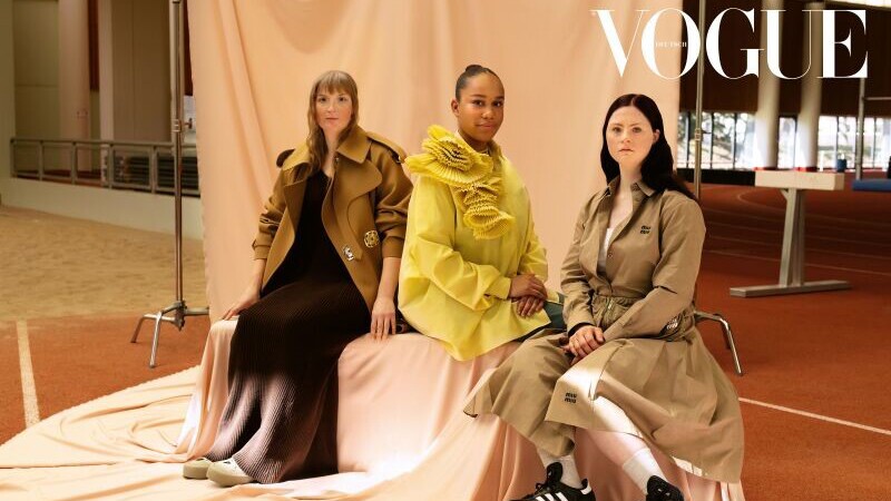 Heidi Kuder, Natascha Wermelskirchen and Tamara Röske sitting next to one another as they pose for photos.