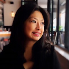 400x400 - Yvonne.jpg