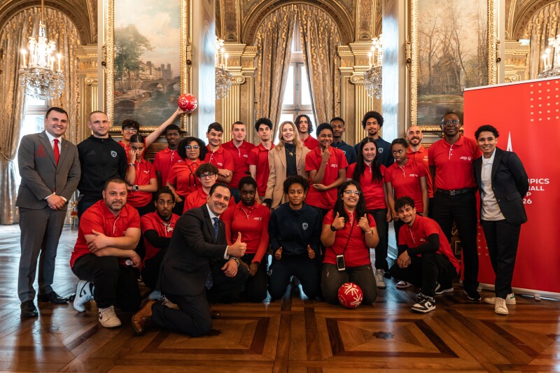 People standing in a group 