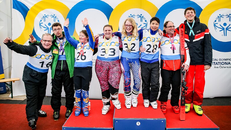 800x450 - Awards Podium.jpg