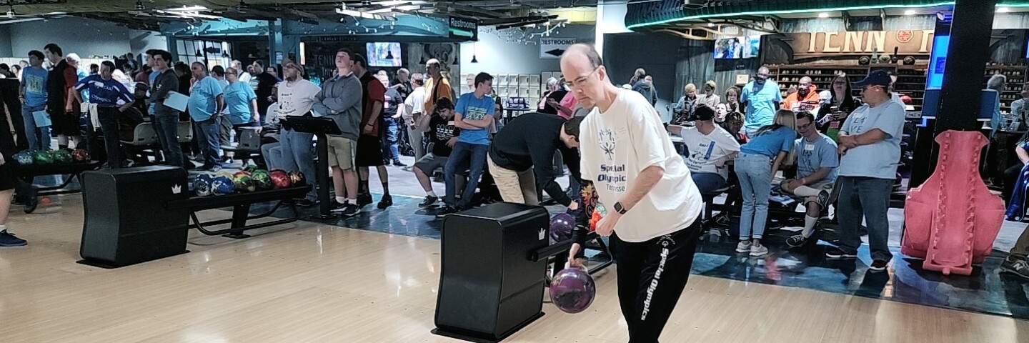 Lining up to bowl