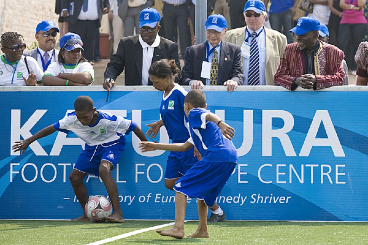 600x400-namibia-Prime-Minister-and-VIPs-watch-demo-Game.jpg