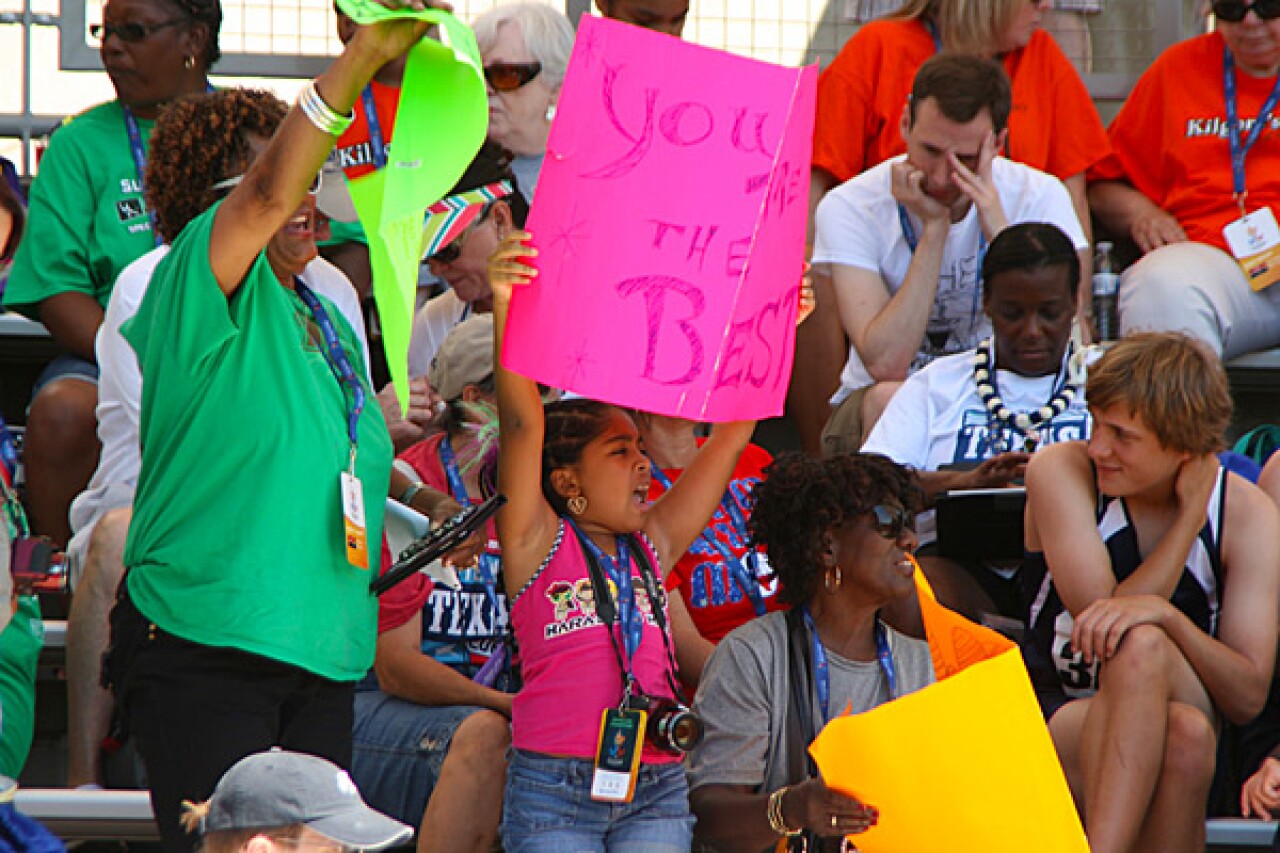 600x400-2014-USA-Games-Fans.jpg