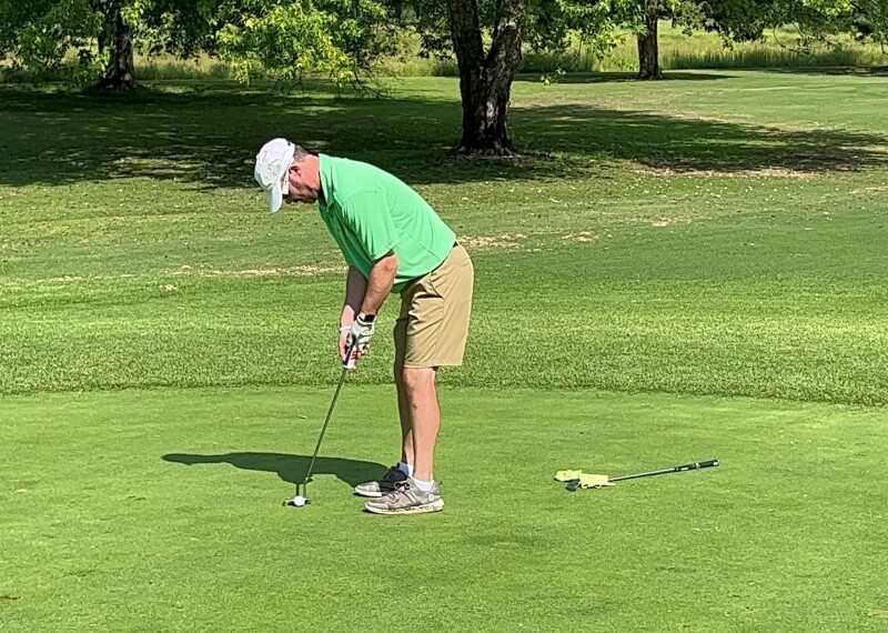 Andrew Williams putting