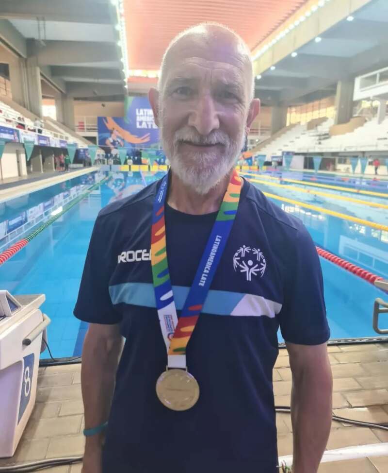 Atleta adulto olimpiadas especiales